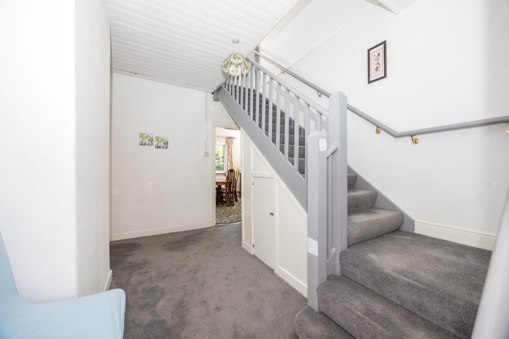 Iona, Suncroft Avenue, Strand Road, Portmarnock, Co. Dublin Iona, Suncroft Avenue, Strand Road, Portmarnock, Co. Dublin